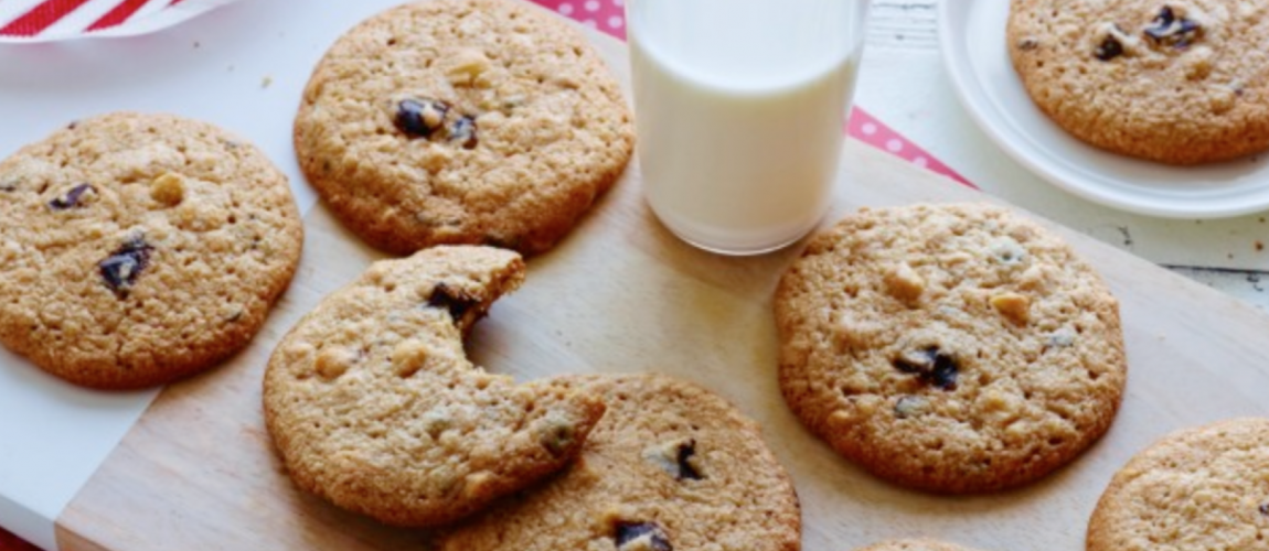 Peanut  Chocolate  Chunk  Cookies